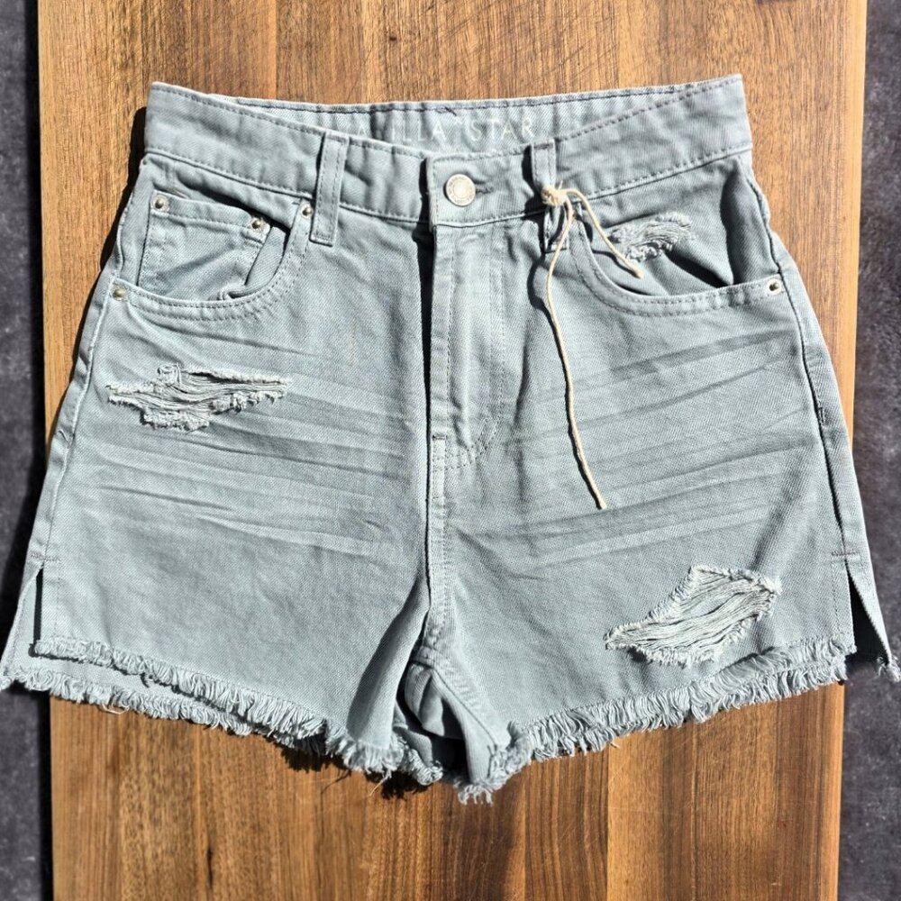 Vanilla Star Distressed Denim Shorts - Light Wash - Size 0